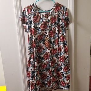 Floral print mini dress with necklace